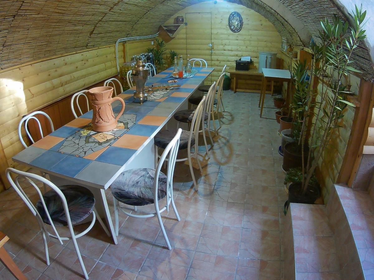 Szlavi Apartman Baja Exteriör bild